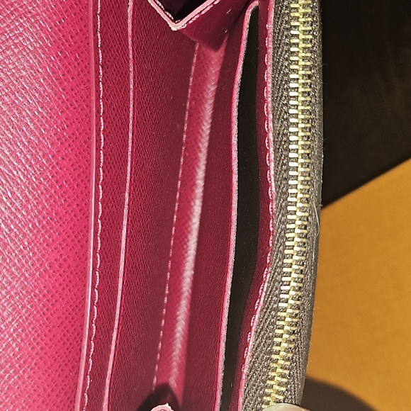 BRAND NEW - Louis Vuitton Rosalie Monogram Cardholder Wallet - Picture 4 of 14